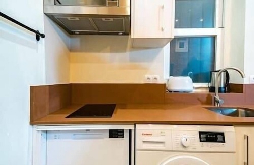 Bellas Vistas Apartment | Cozy studio near Cuatro Caminos by beBalmy