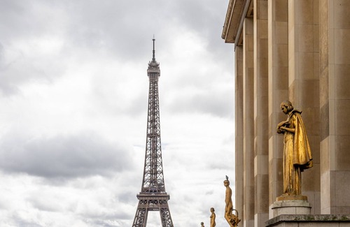 Porte-Dauphine Apartment | Cozy Studio near the Eiffel Tower!