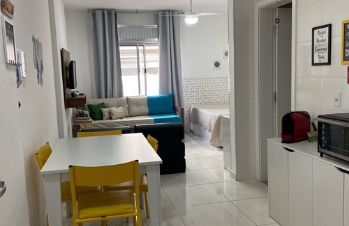 Pitangueiras Apartment | Cozy studio on the sand 50m from the sea Edif. Ouro Preto and Sabará