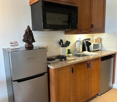 Vernon Apartment | Cozy Studio Resort Stay Mountain Creek Pool Hiking