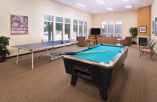 Afton Resort | Cozy Studio w/Full Kitchen, Fireplace, Nearby State Park & River Activities