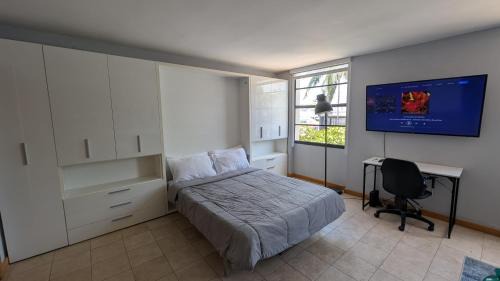 Flamingo/Lummus Apartment | Cozy studio, walk to the beach, restaurants, bars