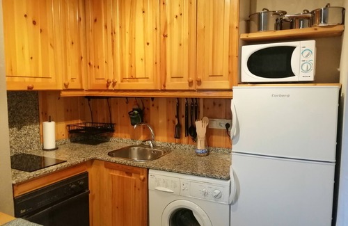 Taull Apartment | Cozy studio with terrace - Besiberri 4