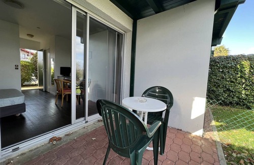 Cambo-les-Bains Apartment | Cozy Studio with Terrace & Parking in Cambo-les-Bains, Near Thermes, Sleeps 2, Pet-Friendly, WiFi