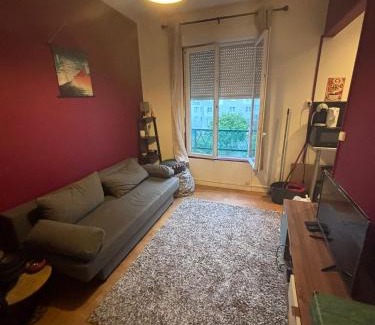 L'Ile-Saint-Denis Apartment | Cozy Studio with in paris