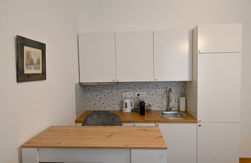 Stari Grad Apartment | Cozy studio with AC and WiFi in charming Beograd