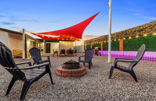 Downtown Phoenix Apartment | Cozy Studio with King Bed DT Phx Unit C