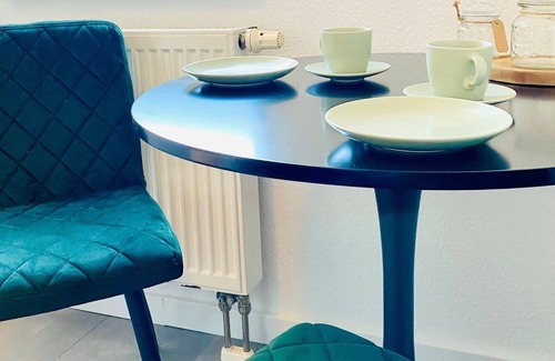 Andreasvorstadt Apartment | Cozy studio with kitchen, Netflix & panoramic views near the city