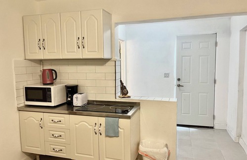 The Bight House | Cozy Studio with King Size bed in Providenciales