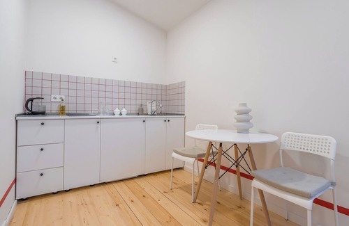 mtatsminda Apartment | Cozy studio with WiFi and AC in charming T'bilisi