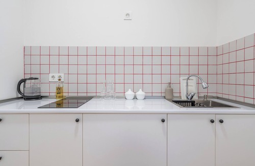 mtatsminda Apartment | Cozy studio with WiFi and AC in charming T'bilisi