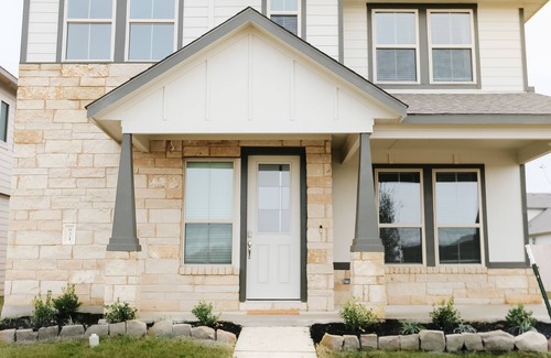 Wellborn House | Cozy, Stylish, 3 bedroom home in Aggieland! 8 min to Kyle Field