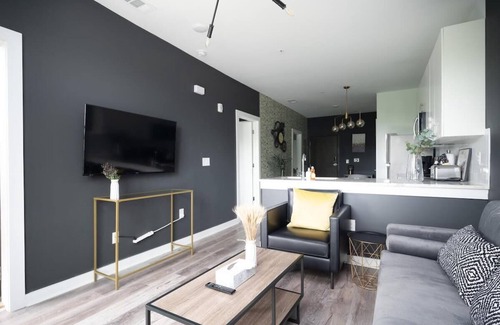 Old Fourth Ward Condo | Cozy Stylish Home in Downtown Atlanta