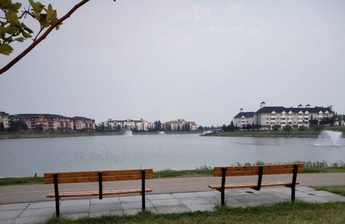 Calgary House | Cozy suite 10minutes to YYC Airport