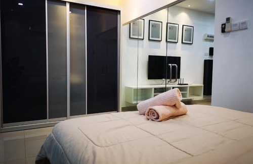 Taman Mount Austin Apartment | Cozy Suite at Mount Austin