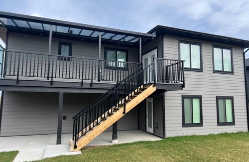 Prince George House | Cozy Suite in a New Division close to the University