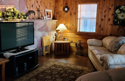 Champion Cottage | Cozy Sunset Lake Cottage on Fish Lake off of ATV /Snowmobile trail 5!