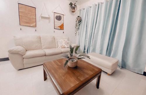 Clark Apartment | Cozy Themed 2BR TownHouse - near Clark Airport - TRP1