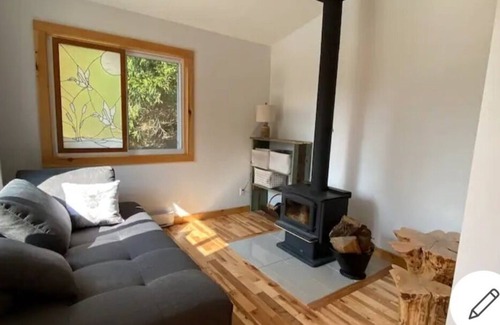 Sainte-Adele House | Cozy Tiny Home