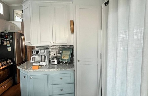 Sandbridge House | Cozy TINY HOME in Sandbridge by the bay and so close to the beach!