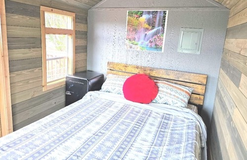 Killeen Cabin | Cozy Treehouse By Reese Creek