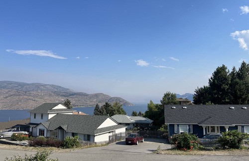 Central Okanagan House | Cozy Two Bedroom Suite in Peachland
