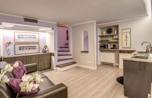 Rione V Ponte House | Cozy Two Bedrooms Apartment on 3 leves