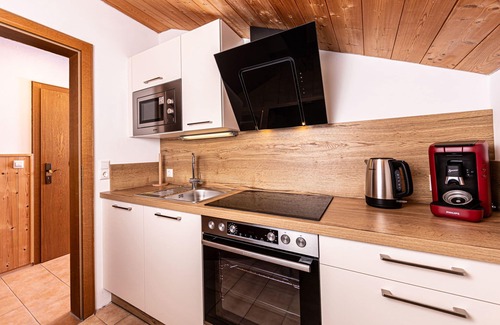 Bischofswiesen Apartment | Cozy vacation apartment "Untersberger Kuschelnest" with a fantastic mountain view