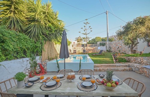 Kefalas Villa | Cozy Villa - Sauna & Hydromassage - Prive Pool - BBQ - View