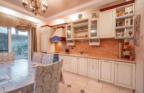 Becici Villa | Cozy villa with a pool and sea views, 5 minutes from the beach