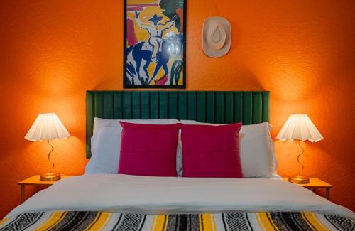 Yuma House | Cozy Winter Getaway Heated Pool l Family Friendly
