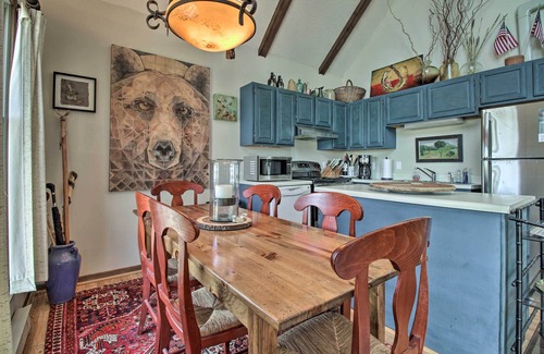 Wintergreen Cottage | Cozy Wintergreen Cabin Near Mountain Inn & Slopes!