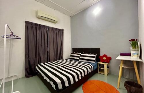 Central Seberang Perai House | Cozy24#4pax#wifi&netflix#NearAeonAlma#Heritage