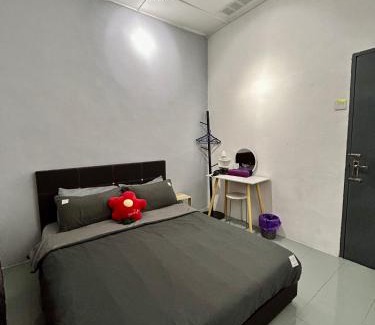 Central Seberang Perai House | Cozy24#4pax#wifi&netflix#NearAeonAlma#Heritage