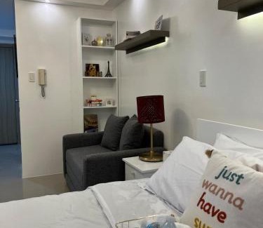 Barangay 76 Apartment | CQ House Luxe Stay with Pool View Near MOA & Airport