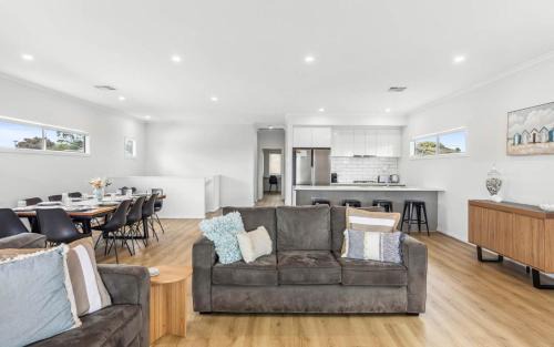 McCracken House | Cracken Views - With Space and Views