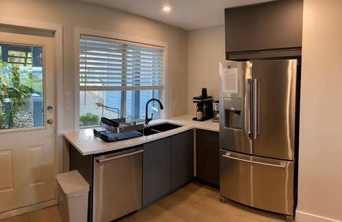 Regional District of Nanaimo Resort | Craig Bay Waterfront Condo