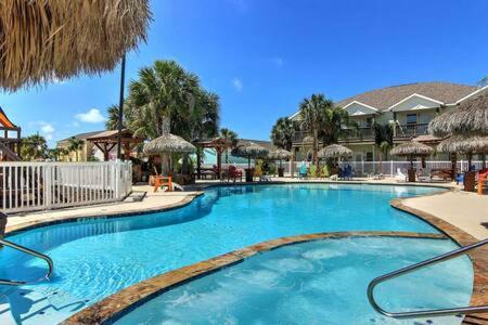 Port Aransas Villa | Crane's Landing at Pirates Bay