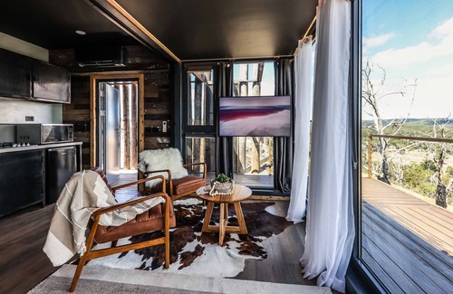 Elevated Plains Cottage | Crazy 20 million year old petrified stone bath from the volcanoes of Indonesia