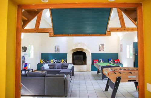 Longny les Villages Villa | Crazy Villa Ecottay 61 - Heated pool & sauna - 2h from Paris - 30p