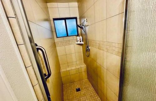 Ahwahnee Apartment | Creature Comforts Suite-Private Hot Tub-Sleeps 2