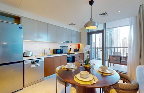 Dubai Apartment | Creek Rise Tower 1 - One Bedroom with Creek View