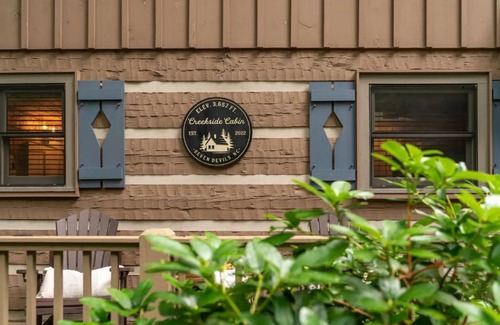 Seven Devils Cabin | Creekside Cabin > 15min to Hiking, Rafting, & the Alpine Coaster > Pet-Friendly