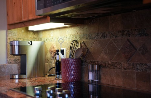 Flagstaff Villa | Creekside in the Pines