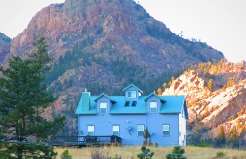 Manitou Springs House | CREEKSIDE RETREAT NEAR WOODLAND PARK, MOUNTAIN VIEWS , PIKE NATIONAL FOREST