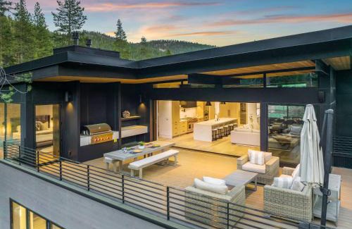 Olympic Valley House | Creekside Retreat - Near Palisades Tahoe