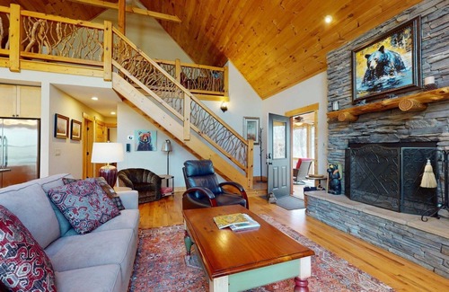 Wildwood Mountain Cabin | Creekview Cabin | Screened Porch With Indoor Wood Burning Fireplace