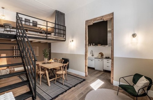Barrio de las Letras Apartment | Cremano - 1 bedroom and office in Centro