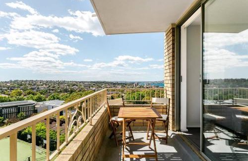 Cremorne Apartment | Cremorne charm - Relaxed living with harbour views CRE31