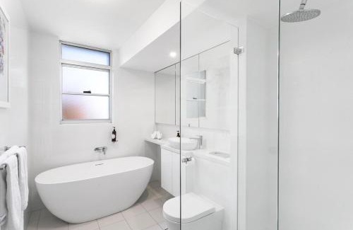 Cremorne Apartment | Cremorne charm - Views of harbour & opera house - HARIS